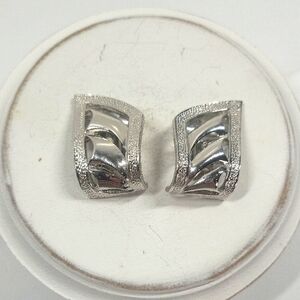 Vintage ORA Glossy Silver Tone Clip-on Statement Earrings Scalloped